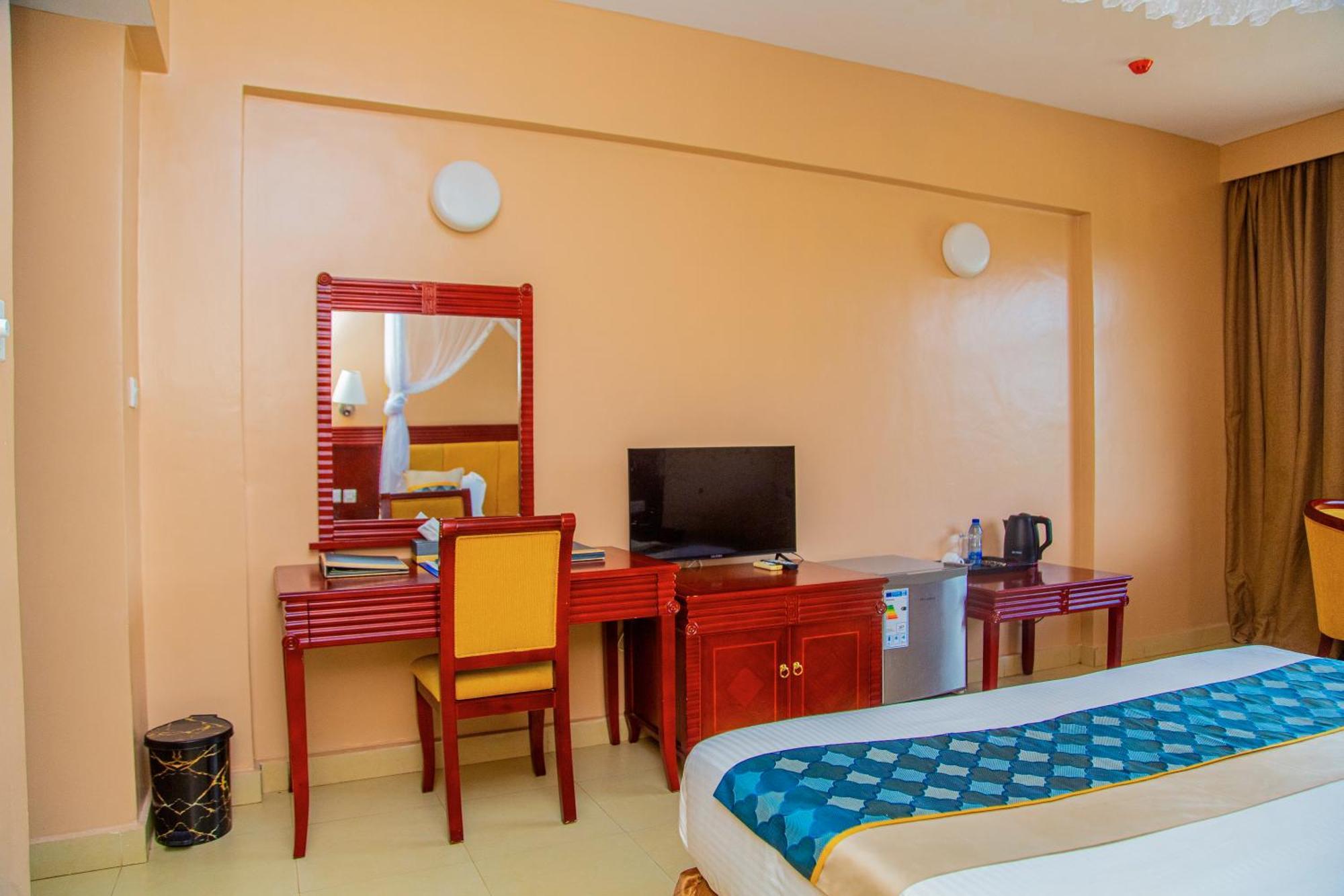 Luwa Evergreen Hotel Mtwara ภายนอก รูปภาพ